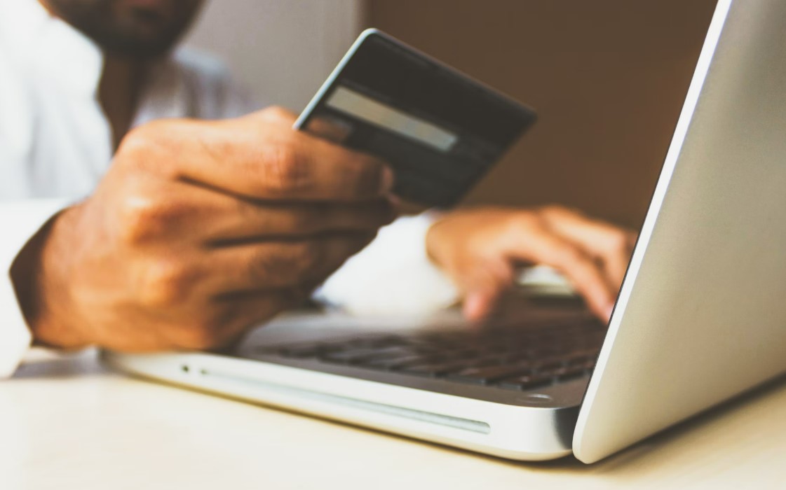 Best Theme WordPress Ecommerce Free